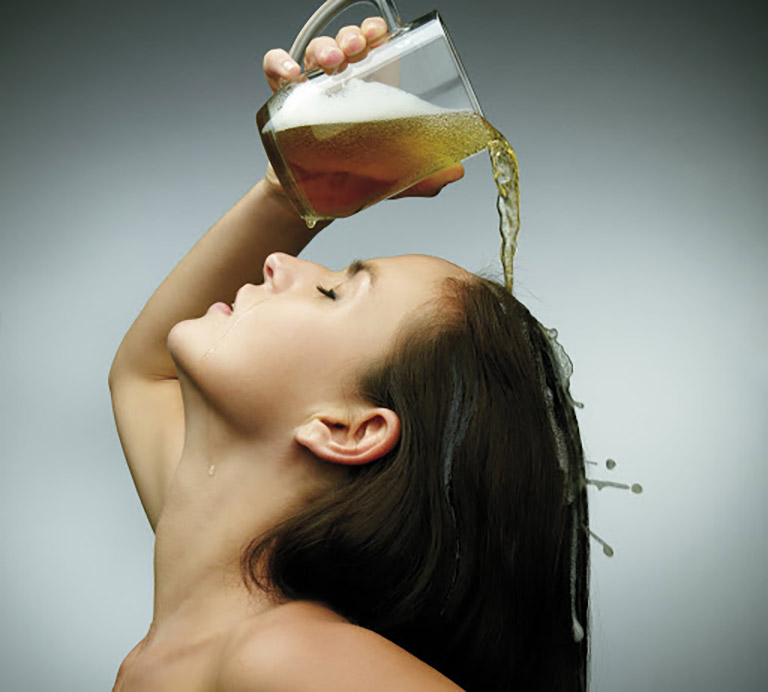 Bia được làm từ ngũ cốc và lúa mạch nên có tác dụng nuôi dưỡng tóc