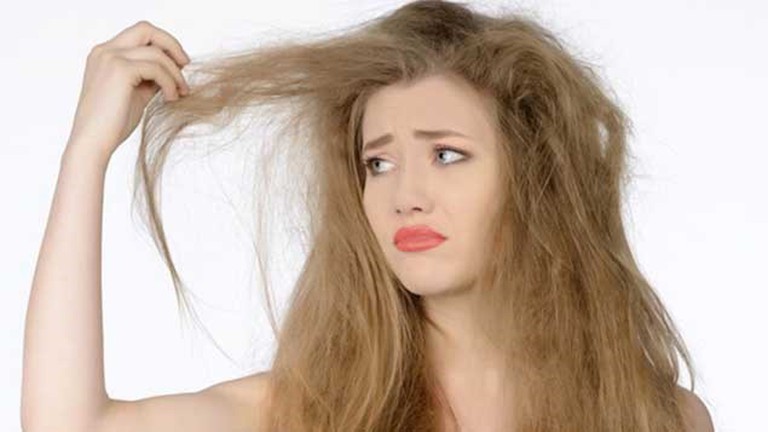Tóc khô xơ Nguyên nhân cách cải thiện và phòng ngừa  Qik Hair