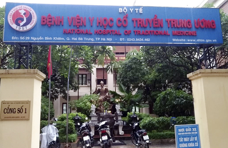 Bệnh viện Y học cổ truyền Trung ương là một trong những cơ sở bấm huyệt Hà Nội uy tín hàng đầ